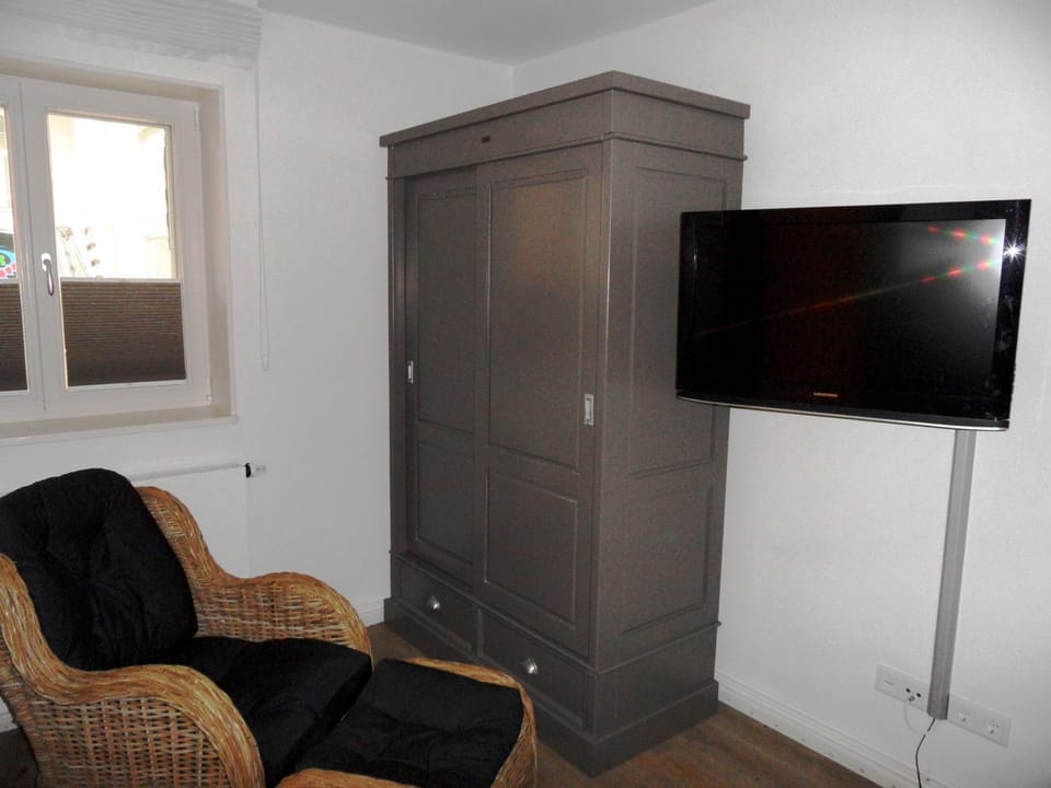 TV and multimedia, Bedroom
