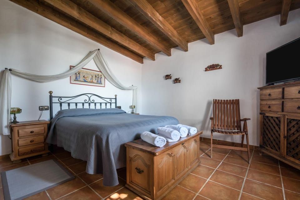 Property building, Living room, Bedroom