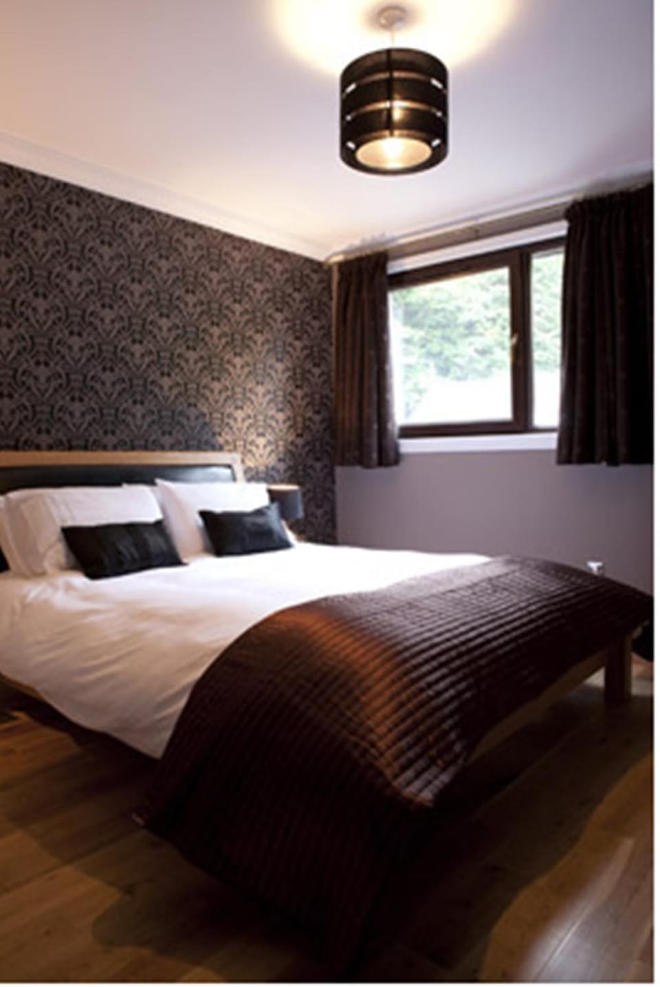 Ben Arthur's Bothy Luxury Flat Apartment in Scotland