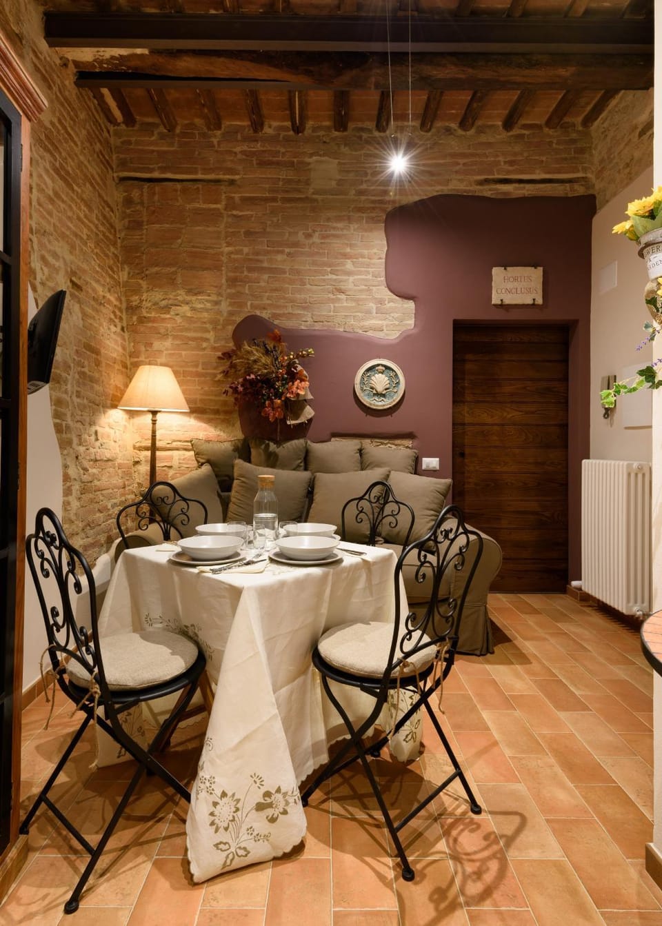 Living room, Dining area
