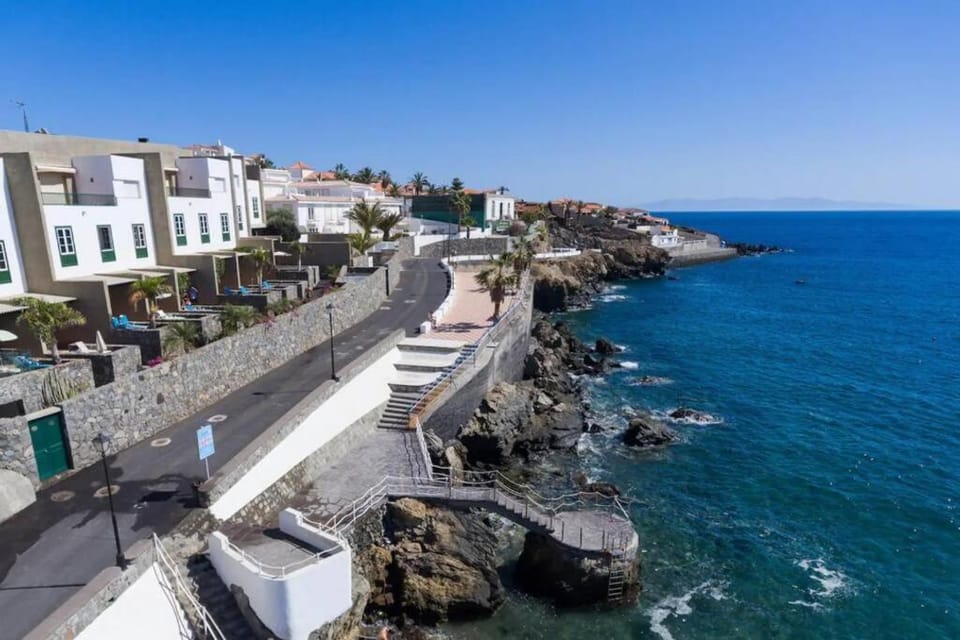 Neighbourhood, Bird's eye view, Sea view