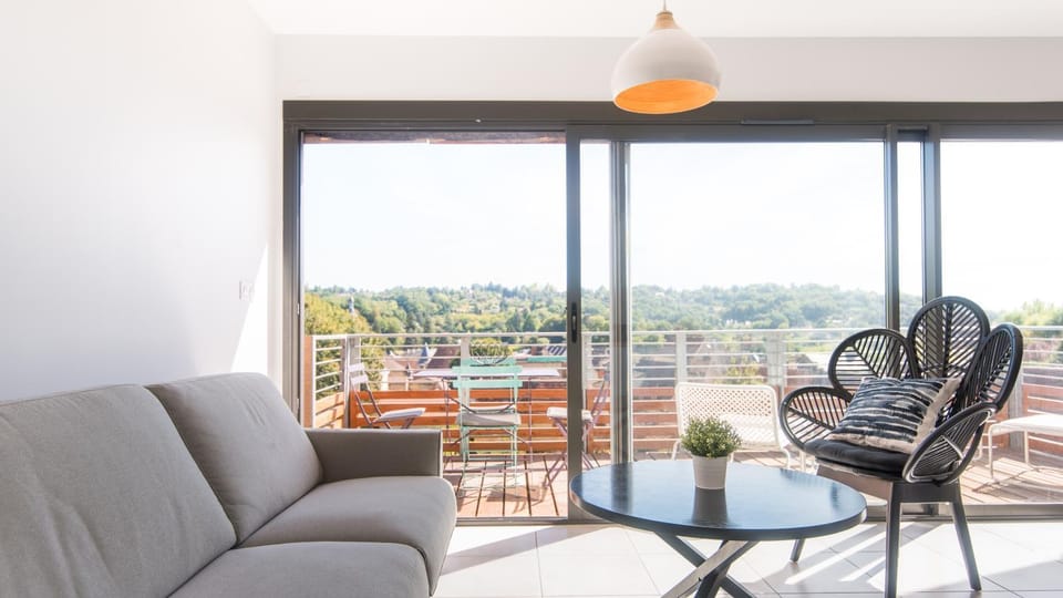 Balcony/Terrace, Living room