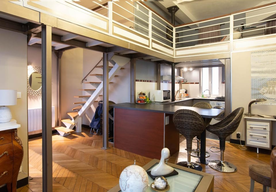 Staff, People, Kitchen or kitchenette, Living room, Other, Decorative detail, Dining area, On site, Family