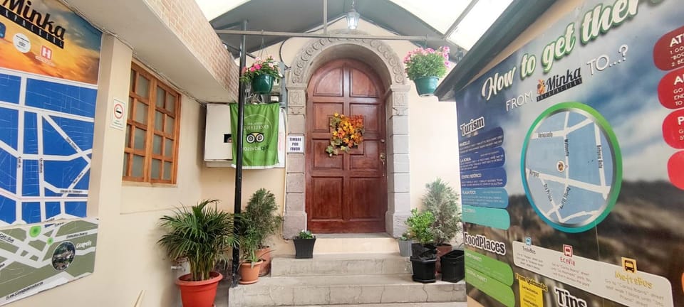 Facade/entrance