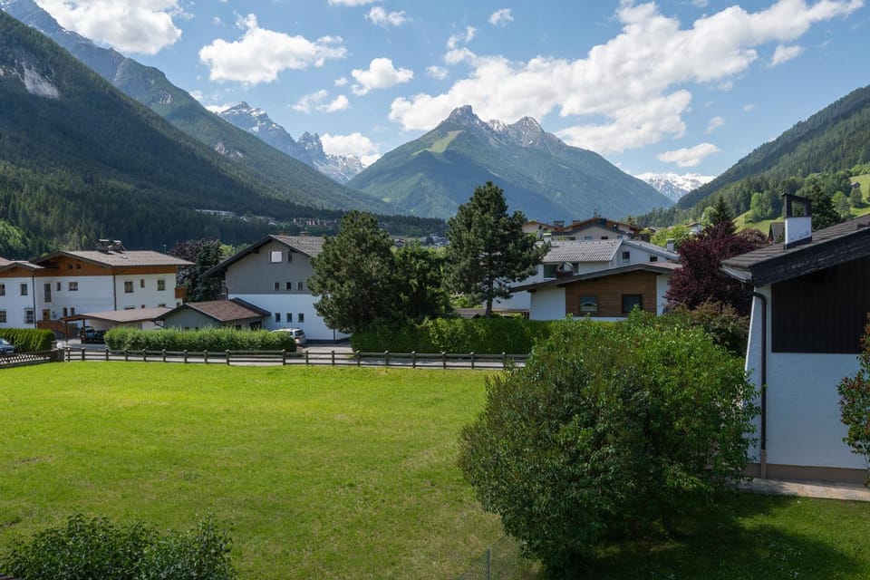 View (from property/room), Mountain view
