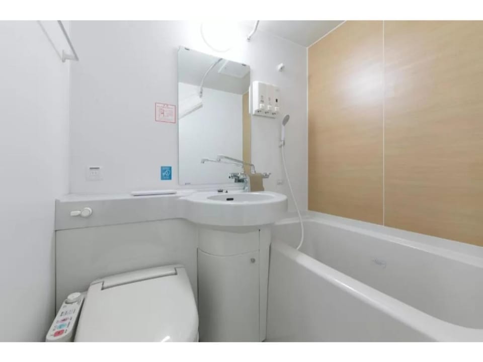 R&B Hotel Shin Osaka Kitaguchi - Vacation STAY 15204v Hotel in Osaka