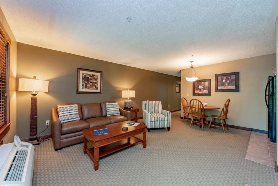 B106 One Bedroom Standard View Apartment in Deep Creek Lake