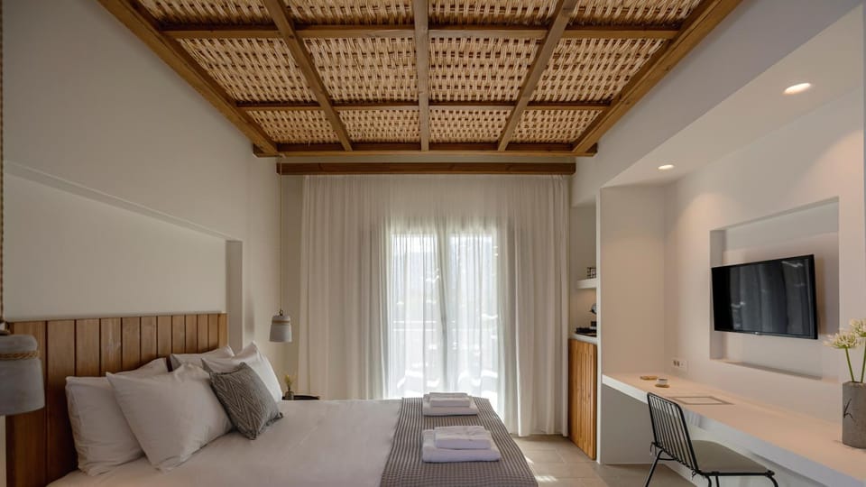 Kalami Suites Apartment hotel in Milos