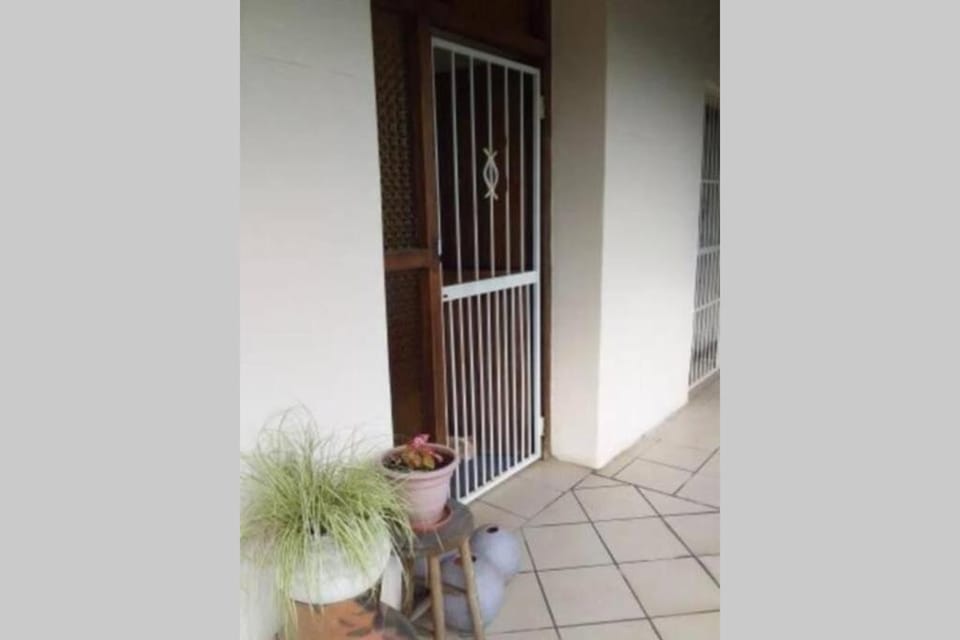 Oppihoek 2 A place where you can relax and unwind. Apartment in KwaZulu-Natal