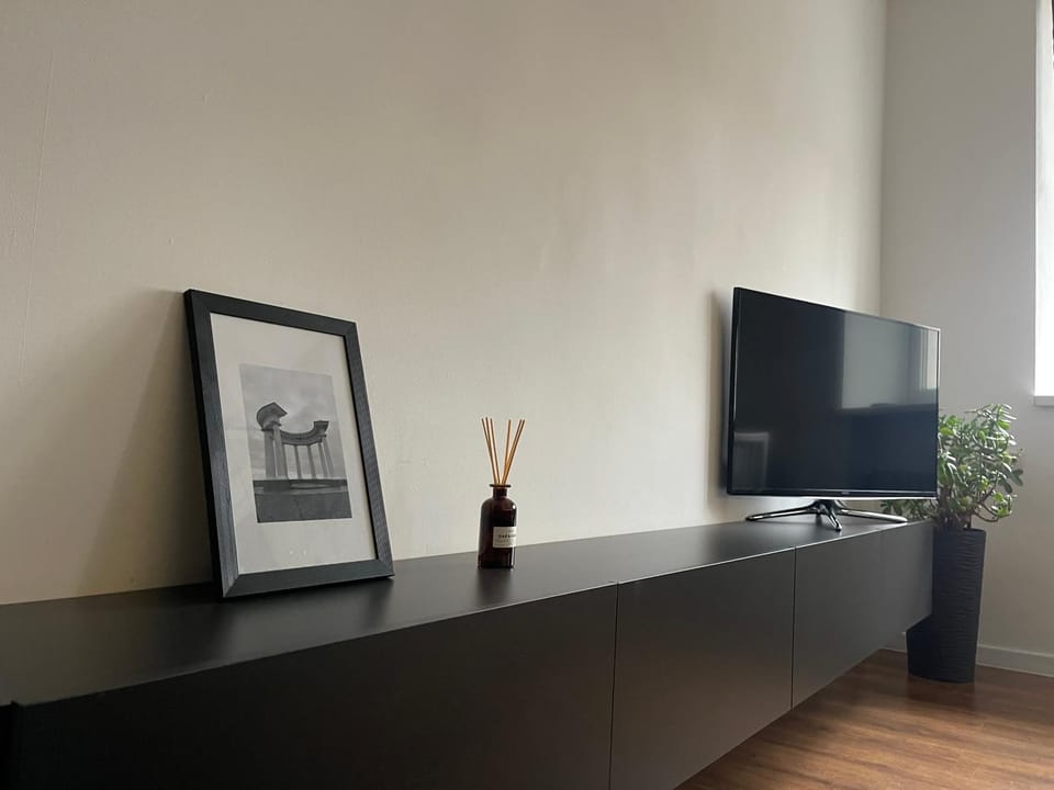 Communal lounge/ TV room, TV and multimedia