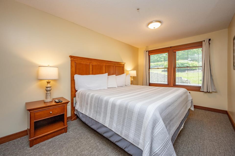 A126 One Bedroom Standard View Apartment in Deep Creek Lake