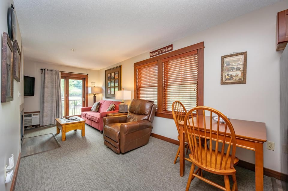 A218 One Bedroom Standard View Apartment in Deep Creek Lake