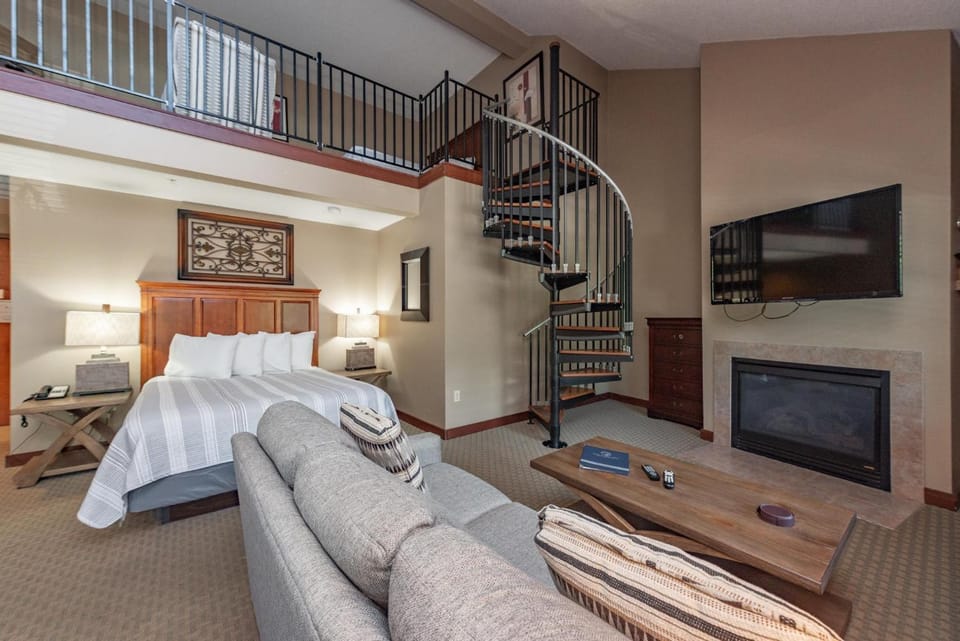 A304 Studio & Loft Standard View Apartment in Deep Creek Lake