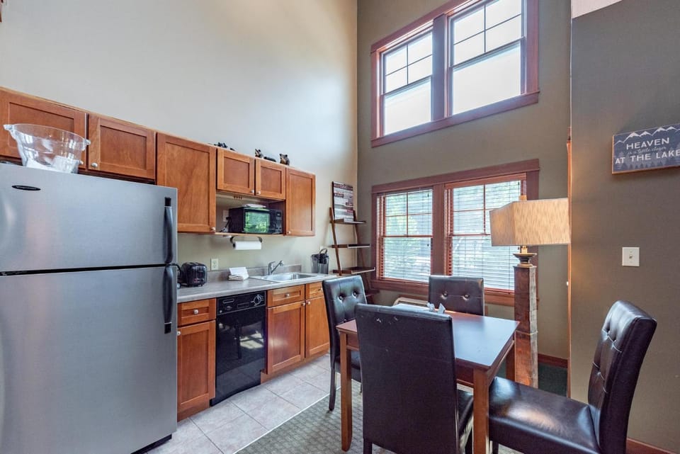 A308 Studio & Loft Standard View Apartment in Deep Creek Lake