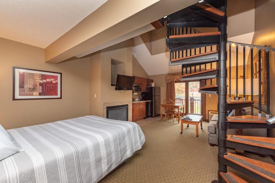 A316 Studio & Loft Standard View Apartment in Deep Creek Lake