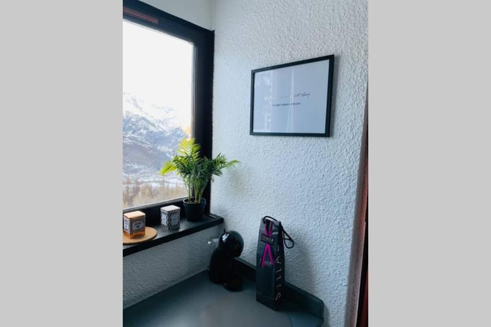 Studio 1600 Pied des pistes avec magnifique vue Apartment in Provence-Alpes-Côte d'Azur