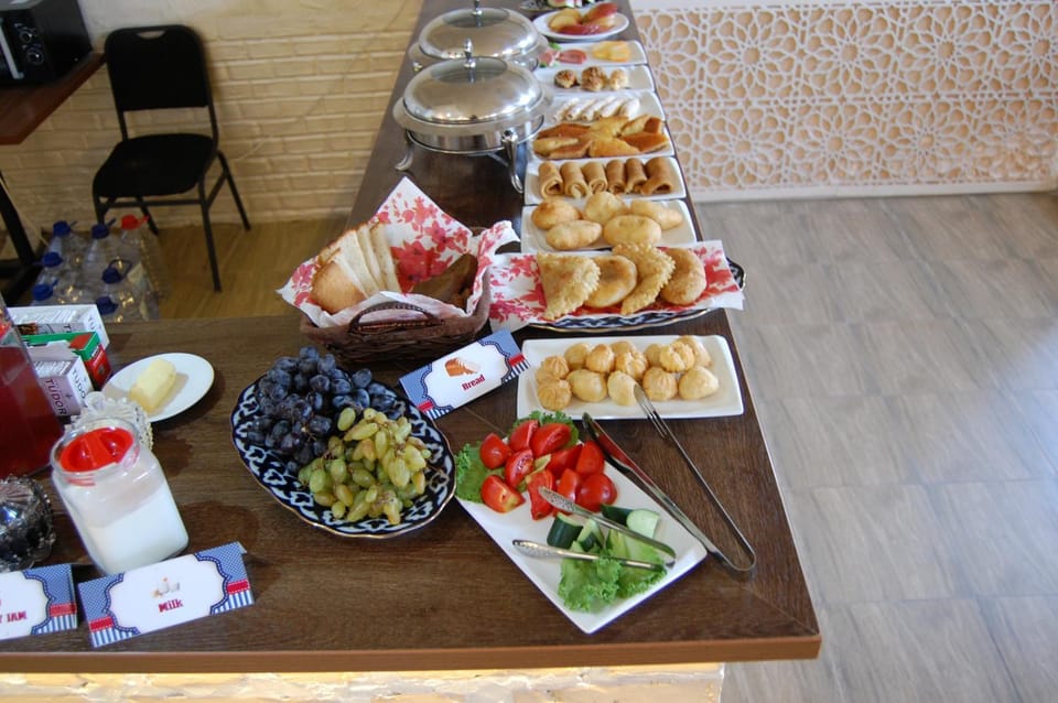 Breakfast, Buffet breakfast