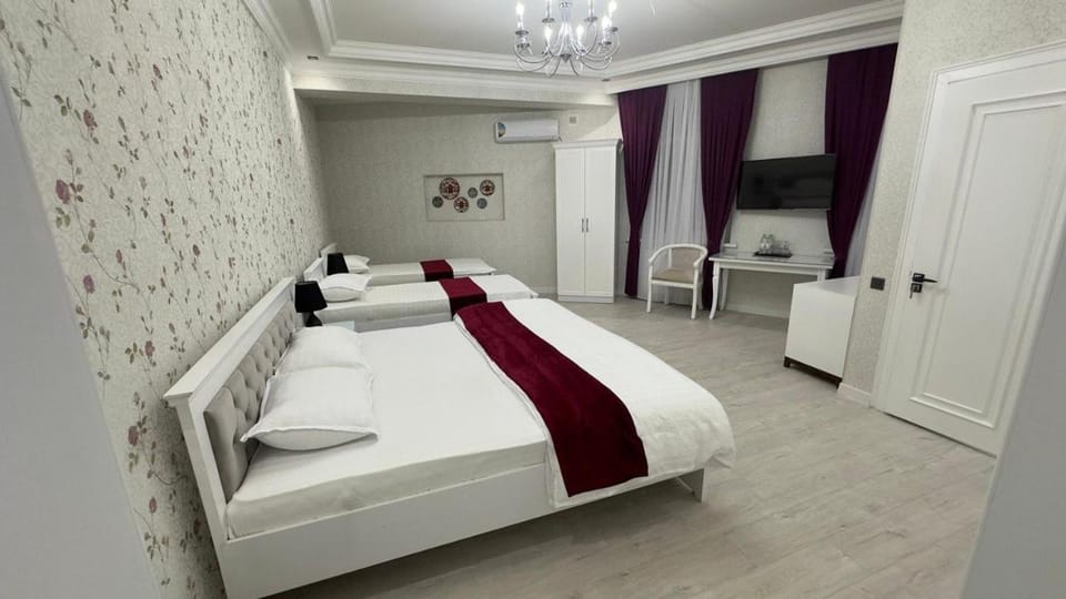 Bed, TV and multimedia, Photo of the whole room, Bedroom, internet, wardrobe, air conditioner