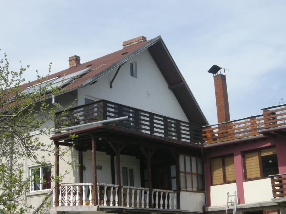 Property building, Balcony/Terrace