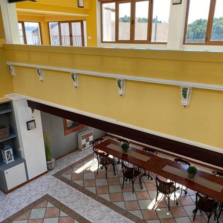 LEON DORMIDO Rooms & Apartments Hostel in Marina Baixa