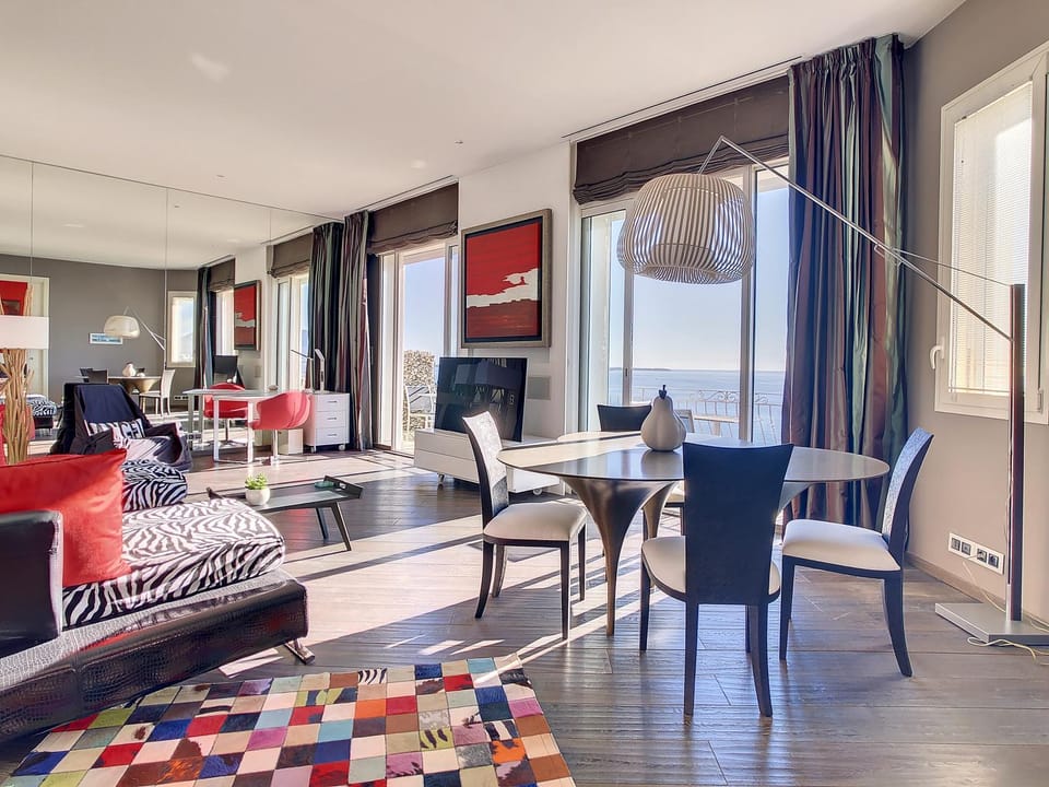 Un Palais au prix d'un 3 étoiles Apartment in Cannes