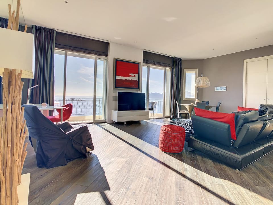 Un Palais au prix d'un 3 étoiles Apartment in Cannes