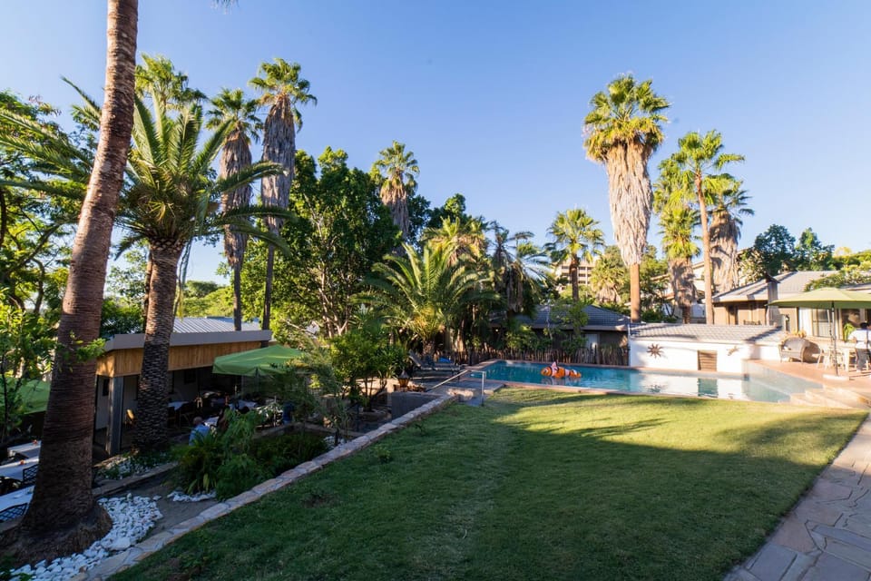 Garden, Swimming pool