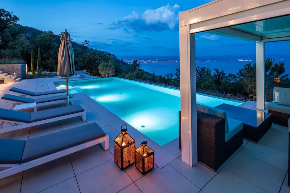 Stunning Kvarner Villa 5 Bedrooms Villa Aura Caesar Stunning Sea Views Villa in Primorje-Gorski Kotar County