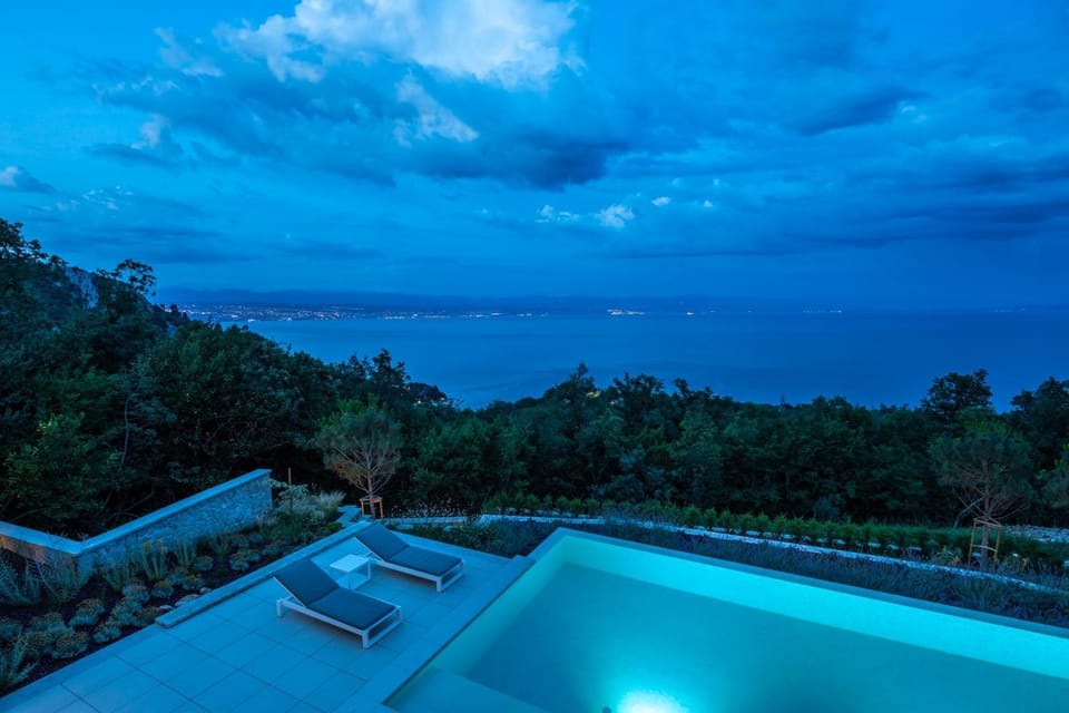 Stunning Kvarner Villa 5 Bedrooms Villa Aura Caesar Stunning Sea Views Villa in Primorje-Gorski Kotar County