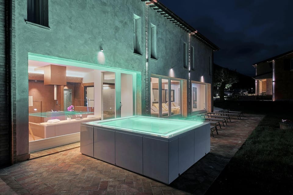 Hot Tub, Spa and wellness centre/facilities