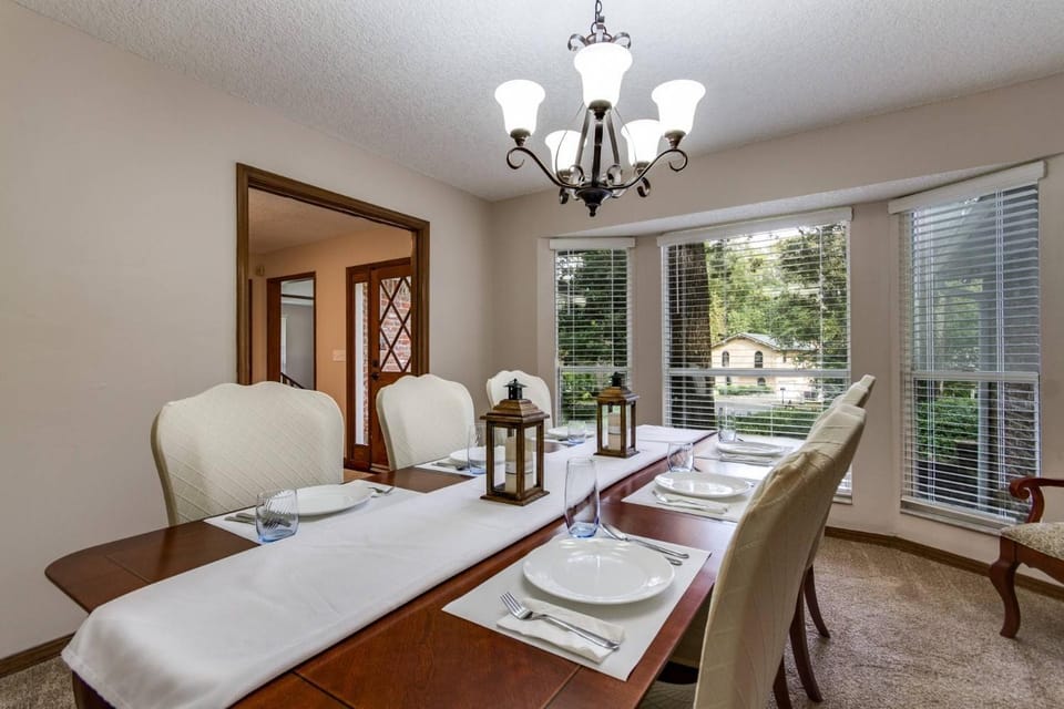 English Cottage Pool Home -- Florida Style House in Orange Park