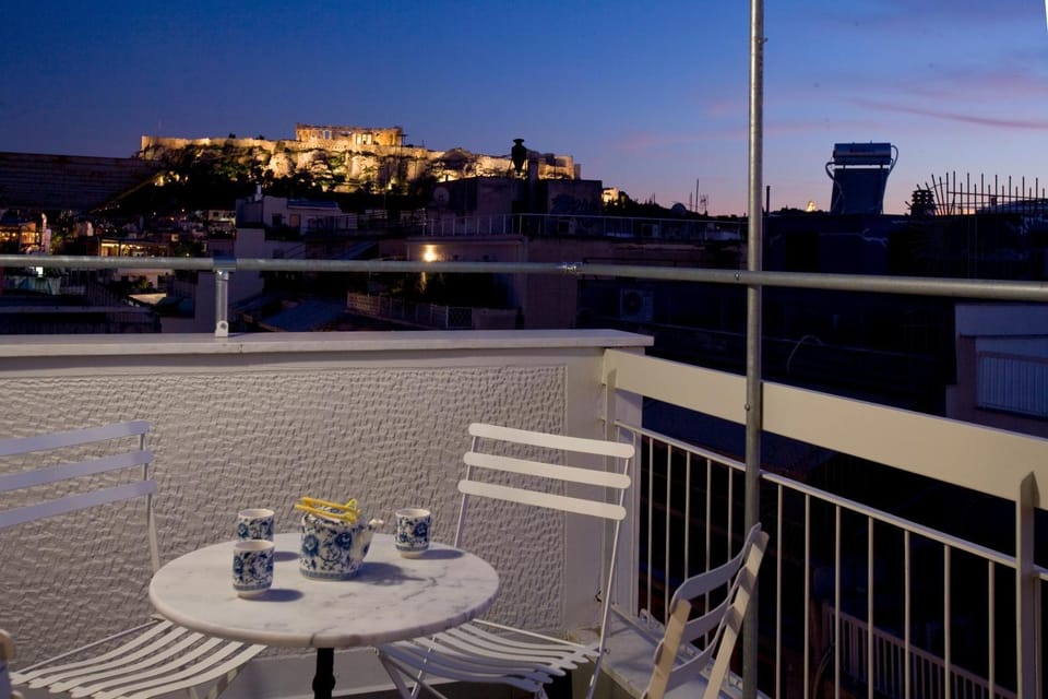 Property building, View (from property/room), View (from property/room), Balcony/Terrace, Balcony/Terrace, Other, City view, City view, Landmark view, Landmark view, Street view