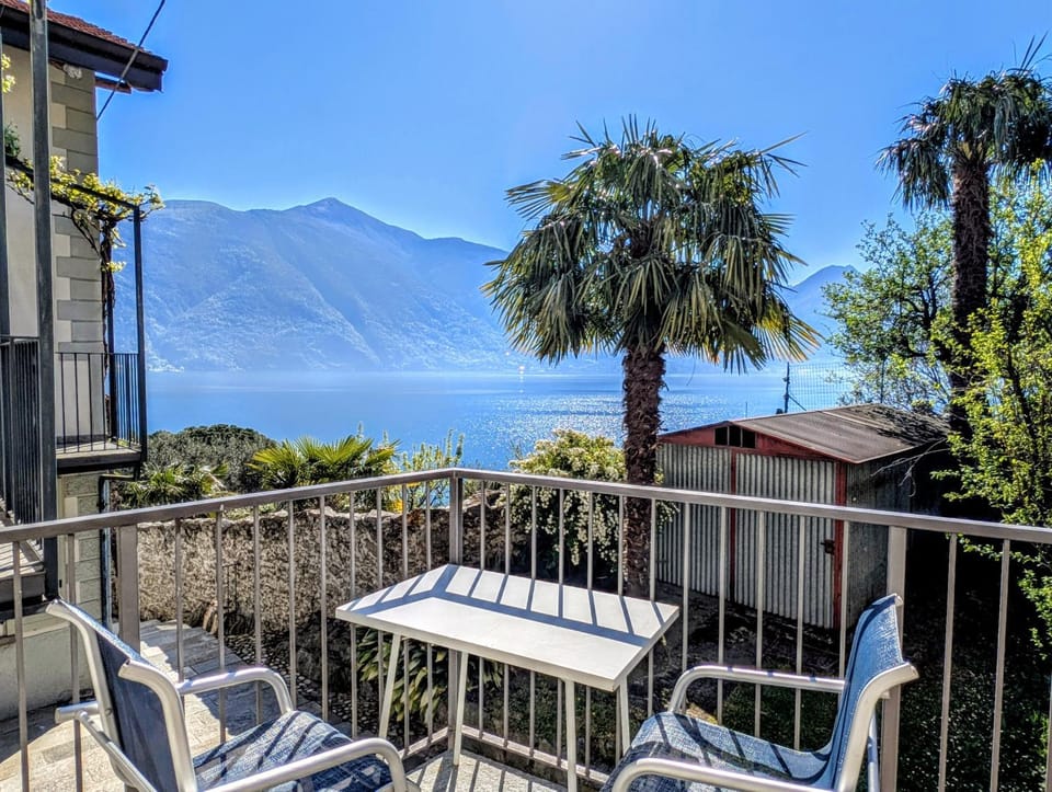 Villetta Iris House in Province of Lecco