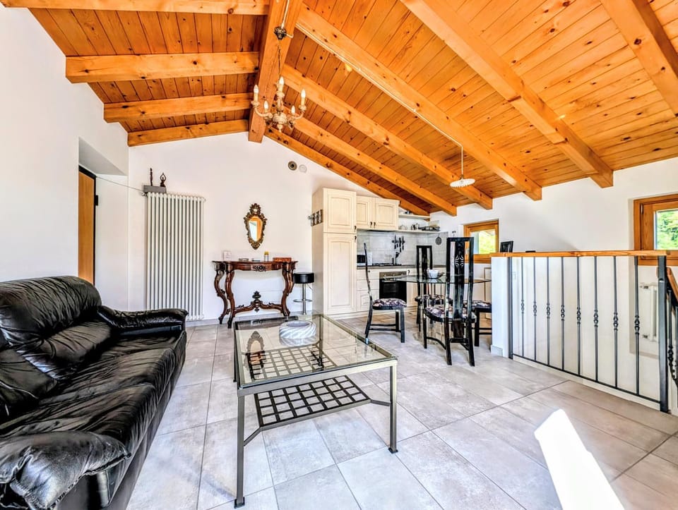 Villetta Iris House in Province of Lecco