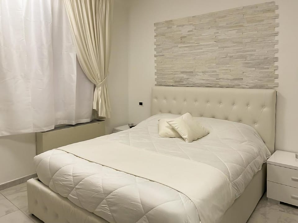 Royal Central Room Bed and Breakfast in Bologna