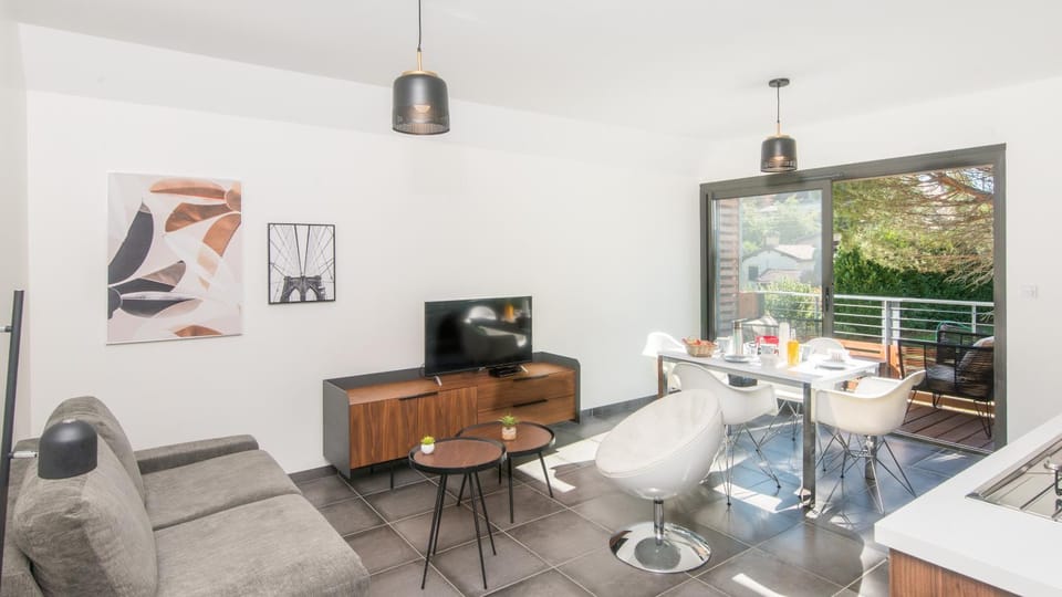 Balcony/Terrace, Living room, Dining area