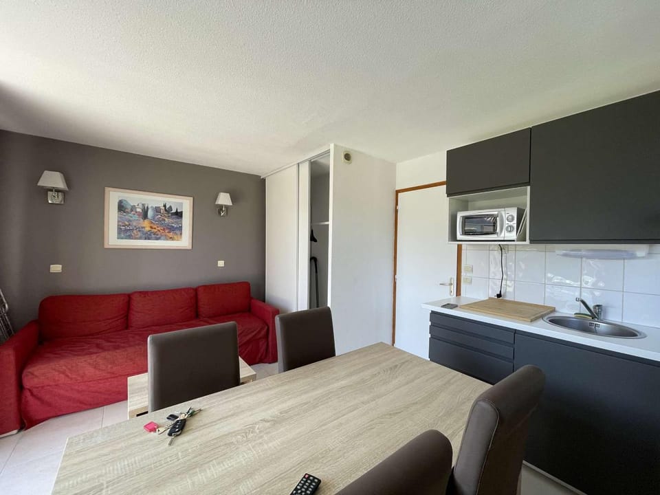 Maison duplex avec clim, 2 piscines, terrasse, parking, animaux admis - 8 pers. - FR-1-382-165 House in Vallon-Pont-d'Arc