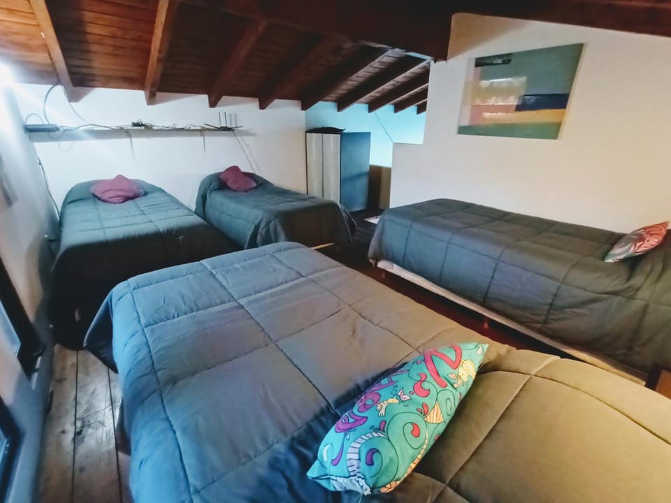 hermosa casa a una cuadra del lago House in San Carlos Bariloche