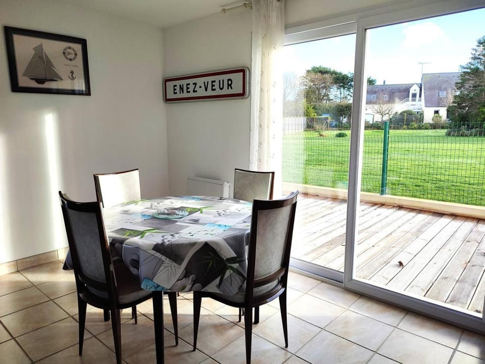 Maison à 200m de la plage avec jardin clos sur l'ILE GRANDE - Réf 283 Villa in Brittany