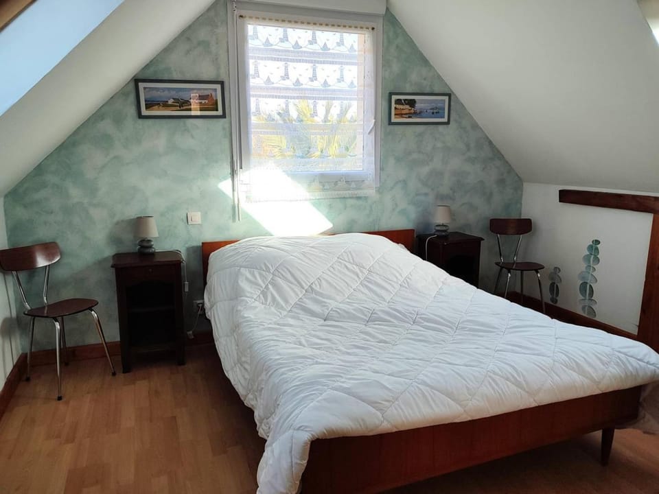 Maison à 200m de la plage avec jardin clos sur l'ILE GRANDE - Réf 283 Villa in Brittany