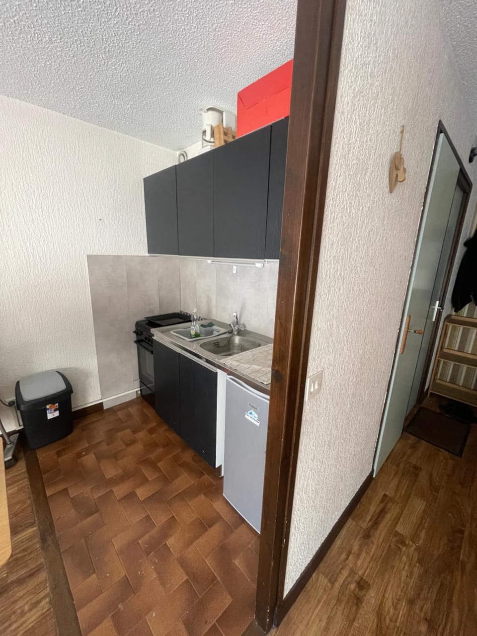 Le Relai S34 - Grand et lumineux studio avec coin montagne 4-6 pers avec WIFI, 50m des pistes, grand balcon exposé SUD, DRAPS NON COMPRIS Apartment in Haute-Savoie