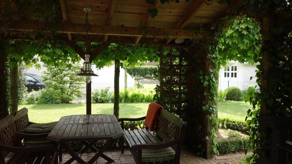 BBQ facilities, Garden