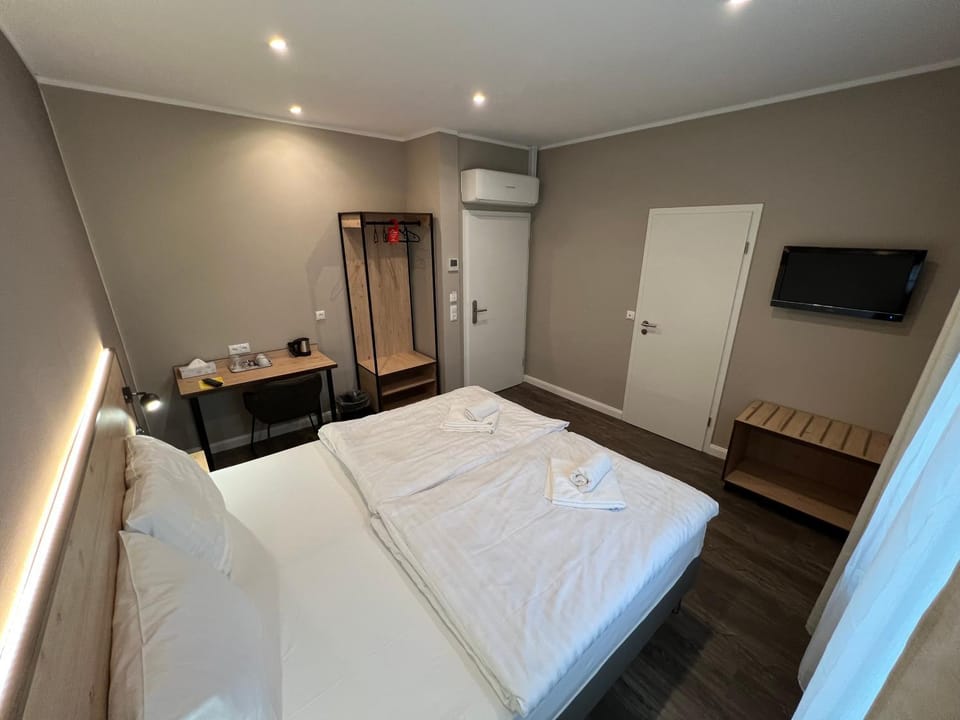 JJ Hotel Hannover-City-Pension Hotel in Hanover