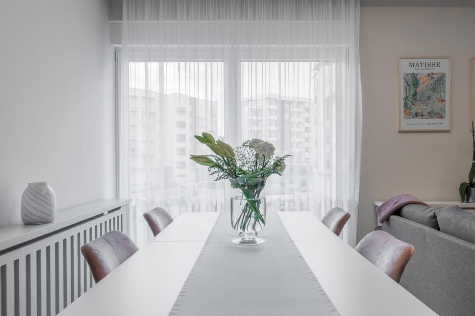 Business facilities, Dining area