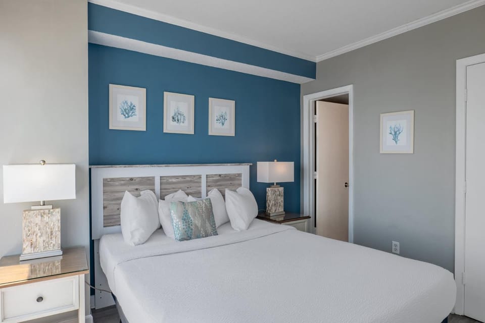 Immaculate 2 Bedroom Apartment with Stunning Views! Palace Resort 2113 House in Myrtle Beach
