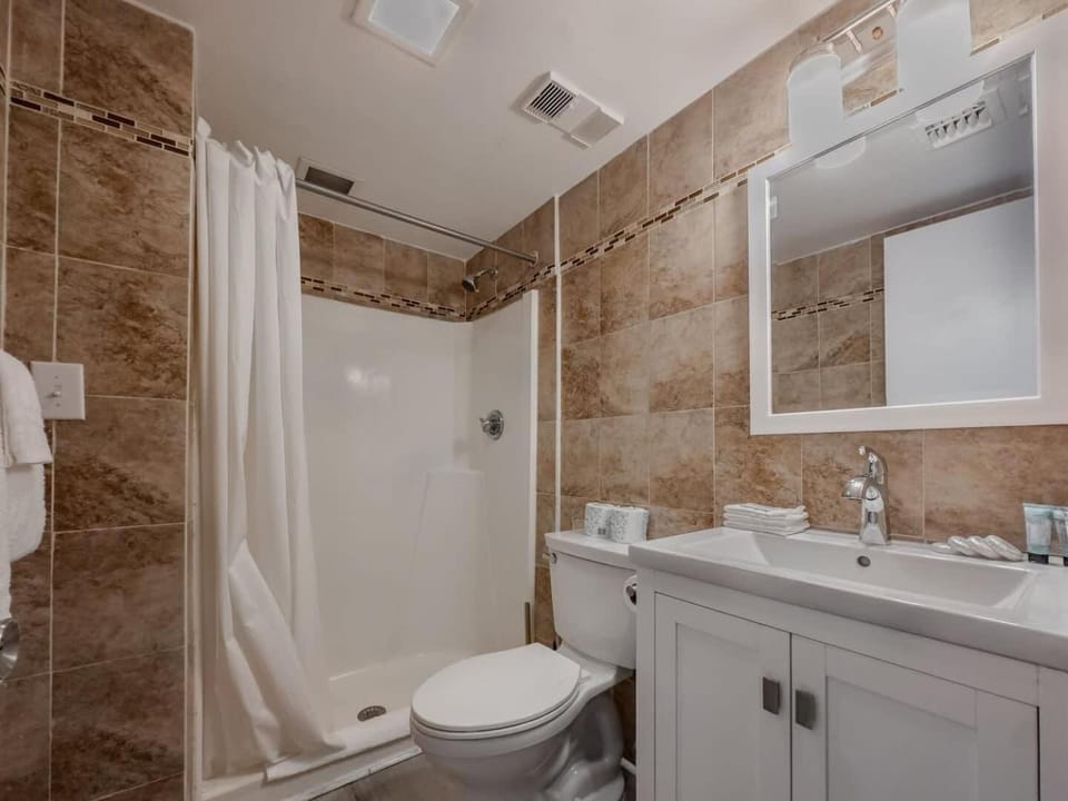 Immaculate 2 Bedroom Apartment with Stunning Views! Palace Resort 2113 House in Myrtle Beach