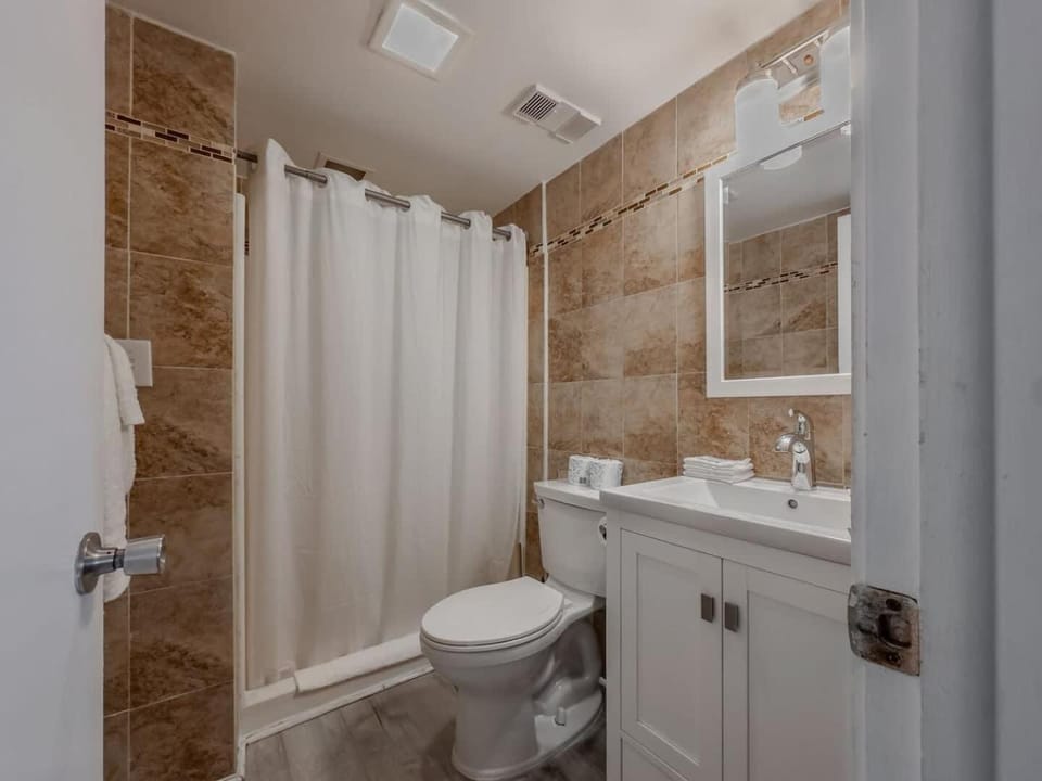 Immaculate 2 Bedroom Apartment with Stunning Views! Palace Resort 2113 House in Myrtle Beach