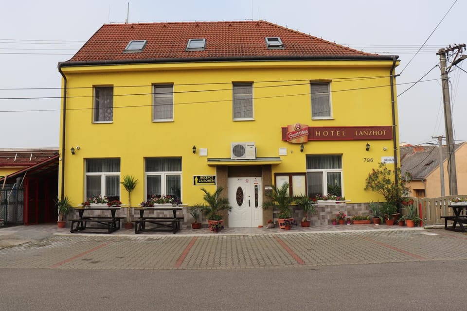 Property building, Parking