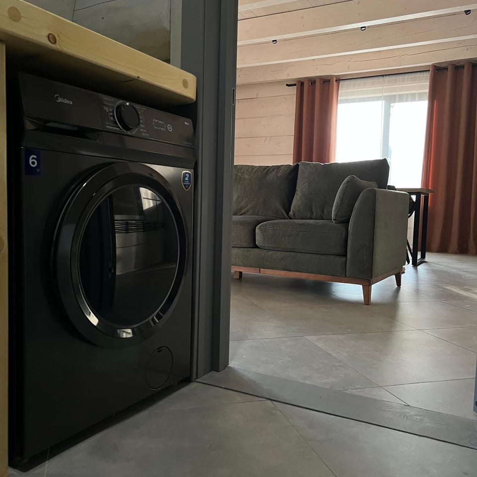 Living room, Seating area, washing machine