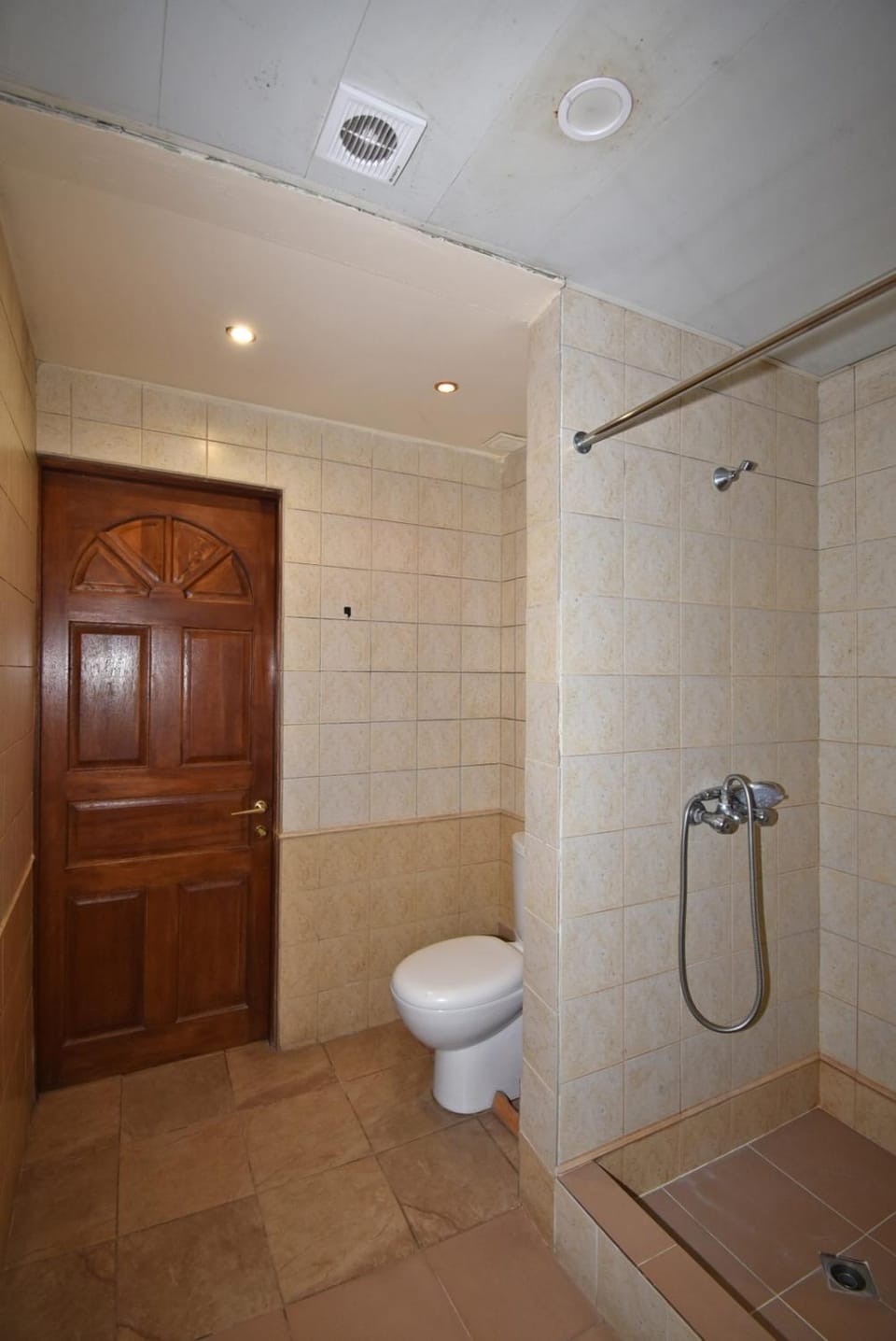 Shower, Toilet